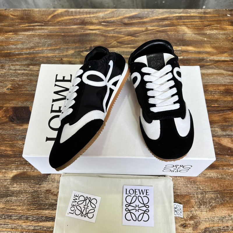 Loewe Sneakers